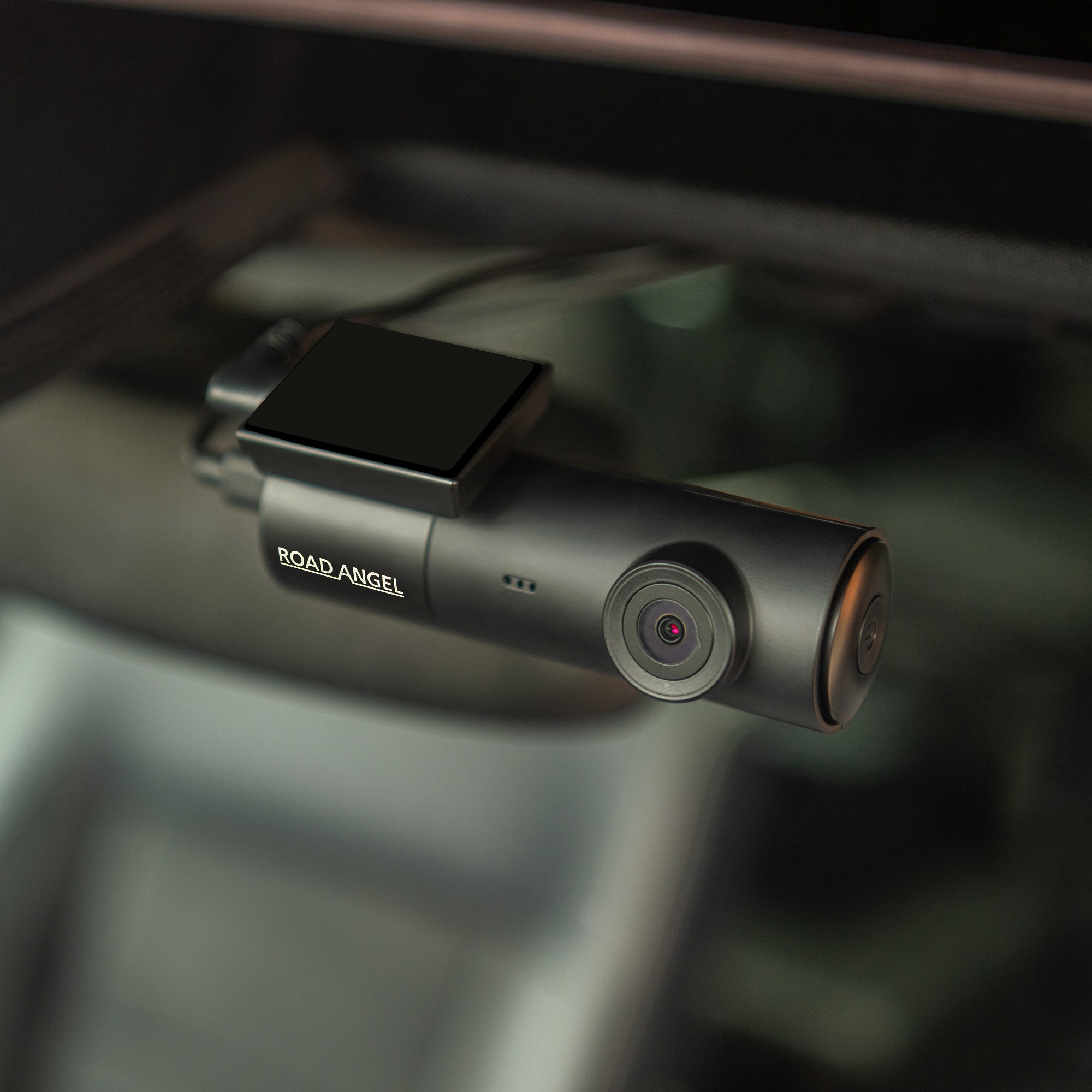 Halo Spark Dual Full HD 1080p Front- & Heck-Dashcam mit Dual-Parkmodus & Wintermodus (USB-C), 64-GB-SD-Karte & Festverdrahtungssatz